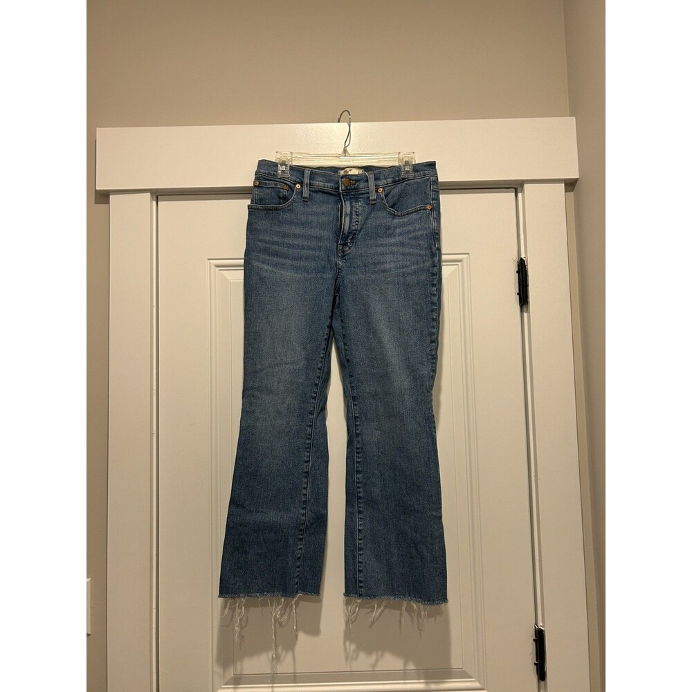 Madewell Mid-Rise Kick Out Jeans Medium Wash Blue Flare Denim Size 29 Preppy